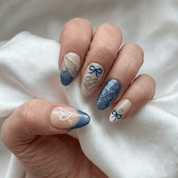 Heartfelt Glam press-on nails – hand-painted reusable gel set by Handora