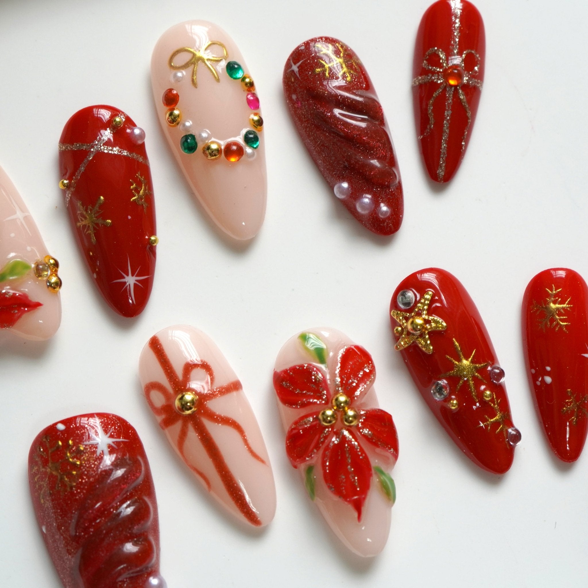 Holiday Bloom floral nail design – handmade press-on nails by Handora