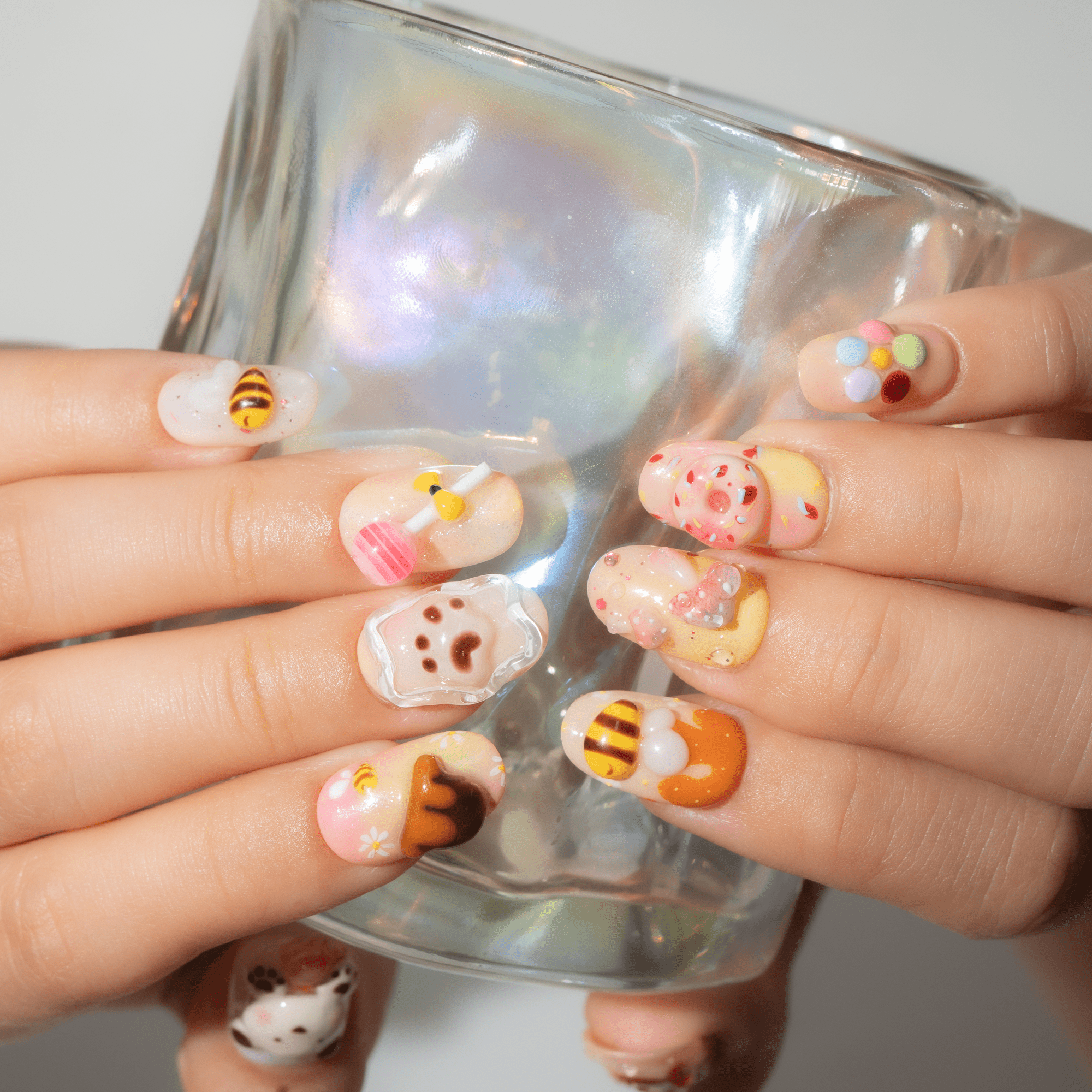 Honey Bear kawaii nail design – handmade press-on nails by Handora