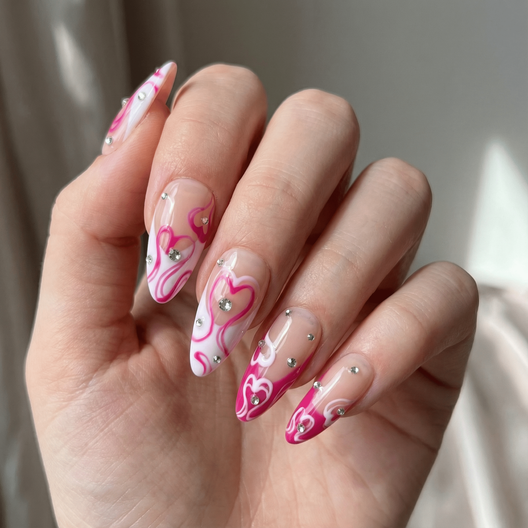 Honey Ribbon press-on nails – hand-painted reusable gel set by Handora