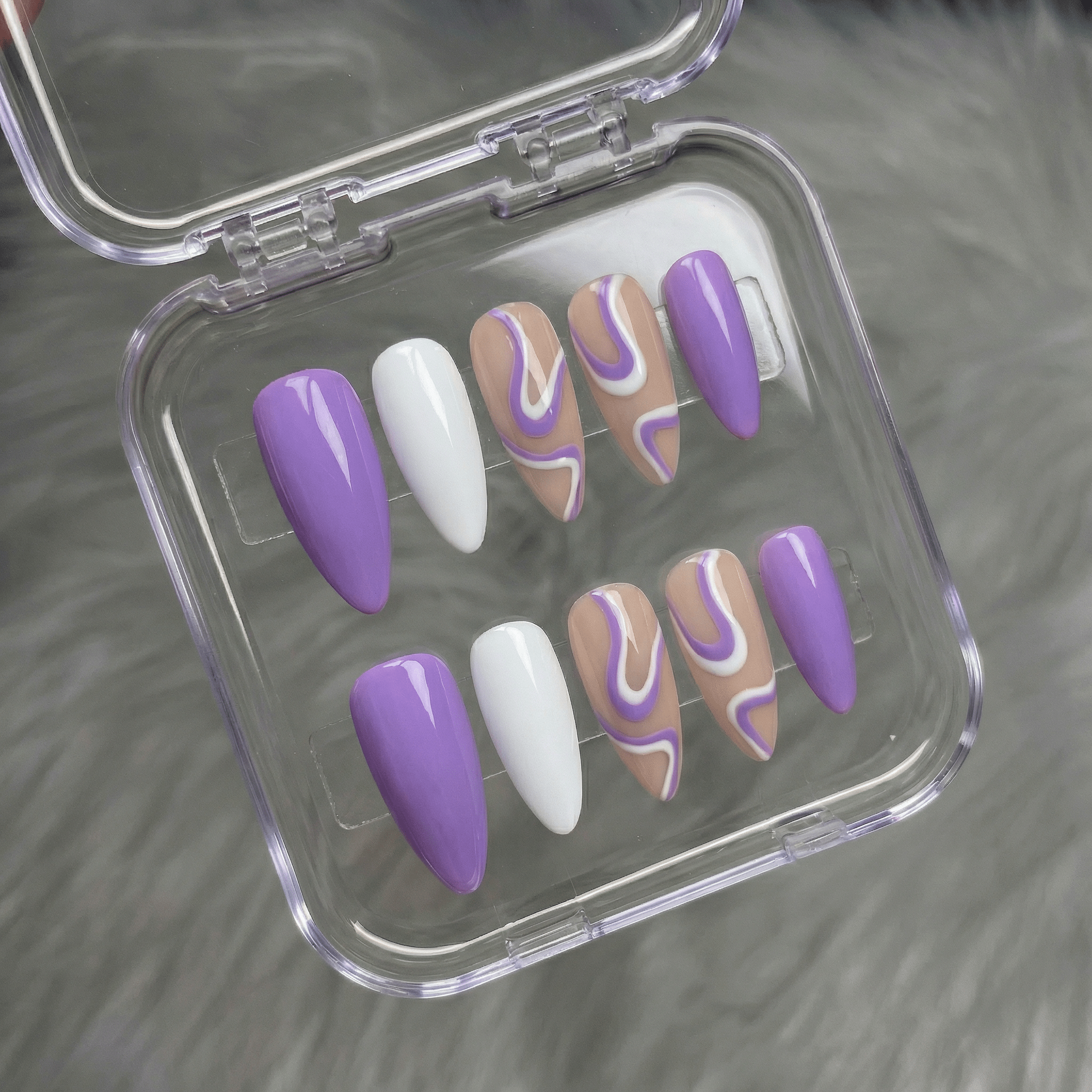 Jade Wave press-on nails – design close-up by Handora