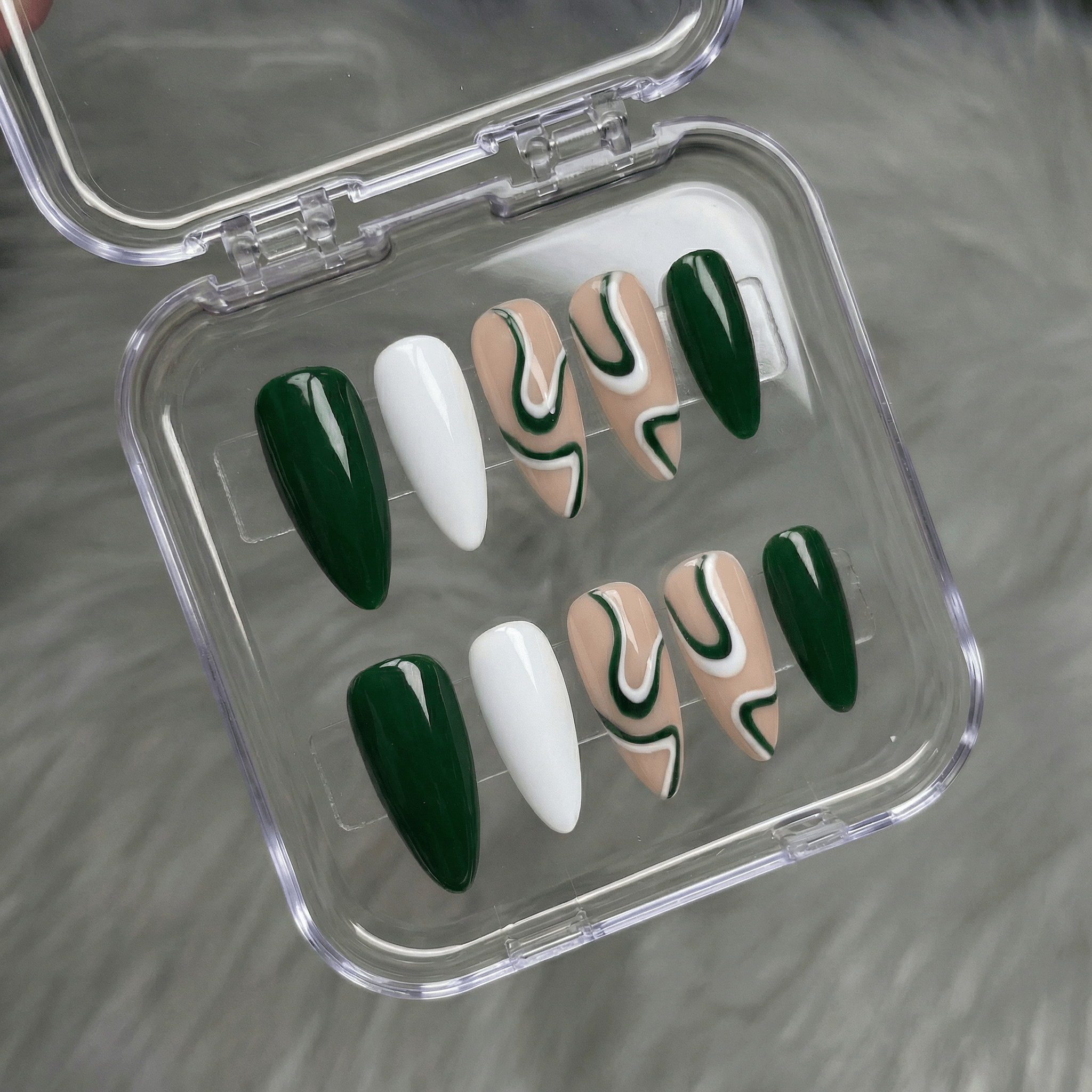 Jade Wave full press-on nail set – sizes XS–L by Handora