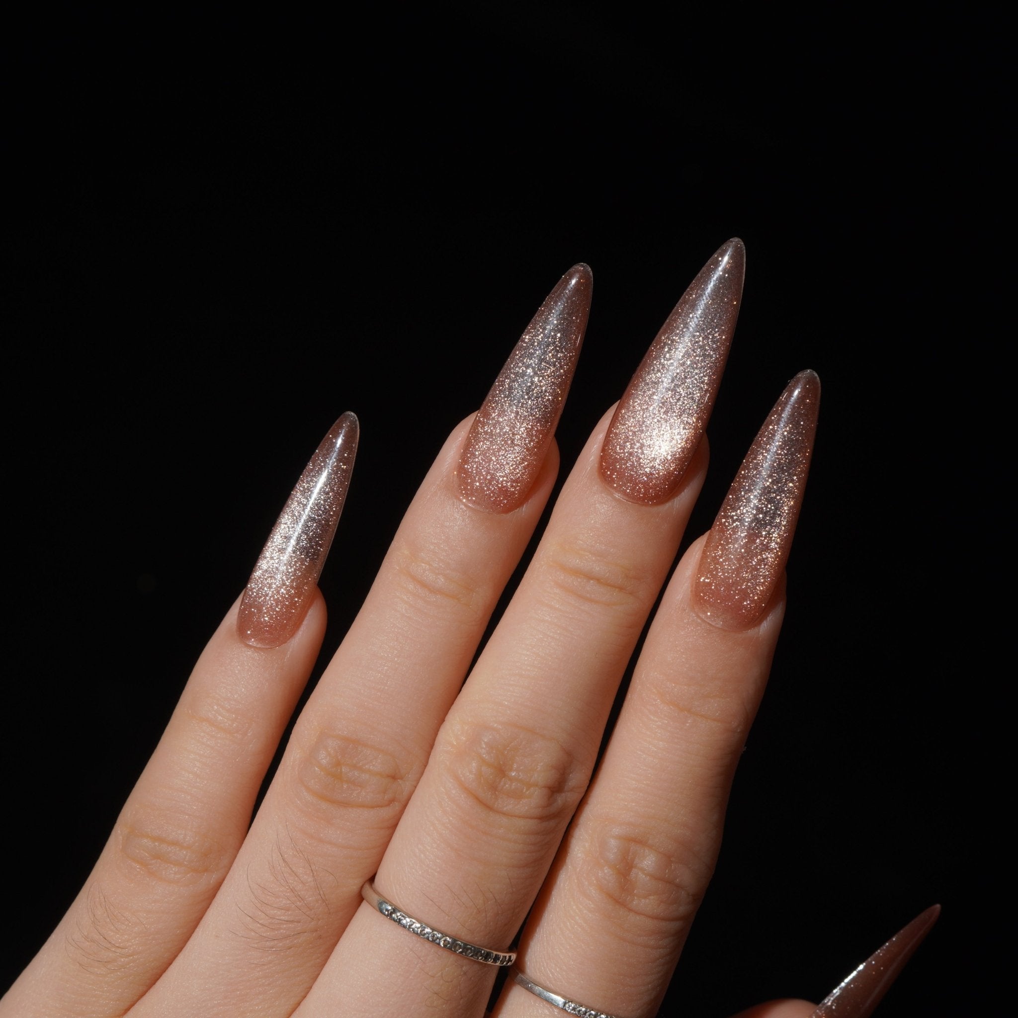 Latteglow press-on nails – hand-painted reusable gel set by Handora
