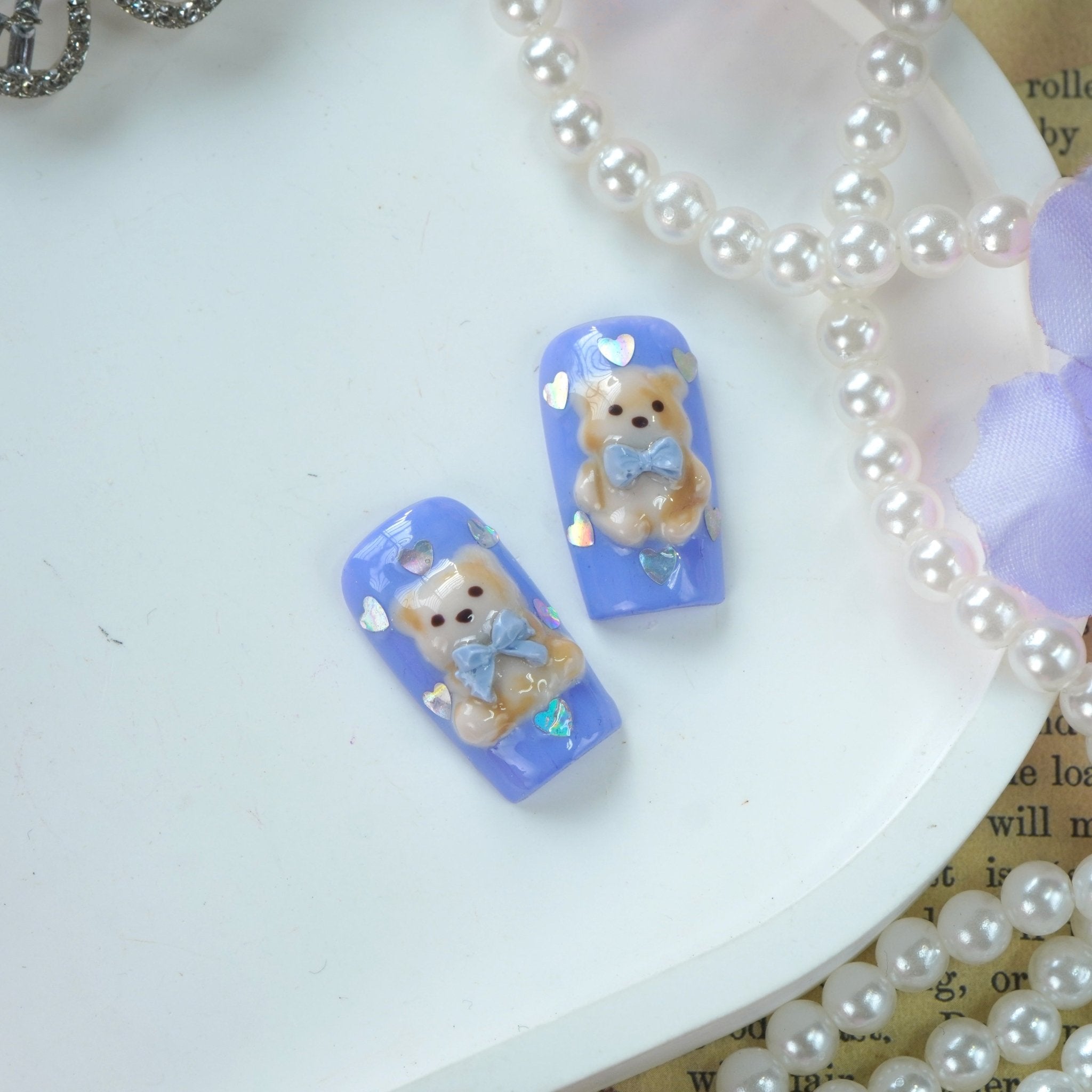 Lavender Dream press-on nails – design close-up by Handora