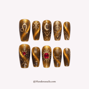 Leo Royal full press-on nail set – sizes XS–L by Handora