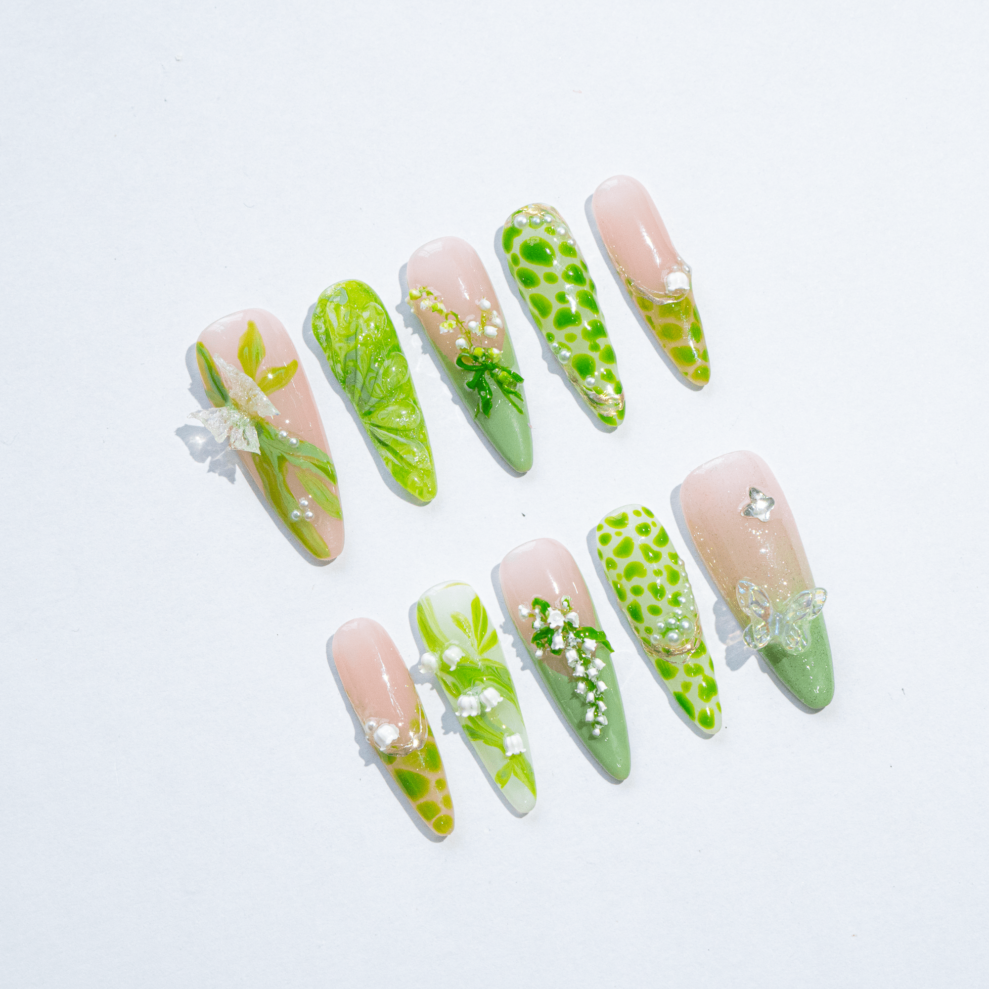 Lily Butterfly cat eye nail design – handmade press-on nails by Handora