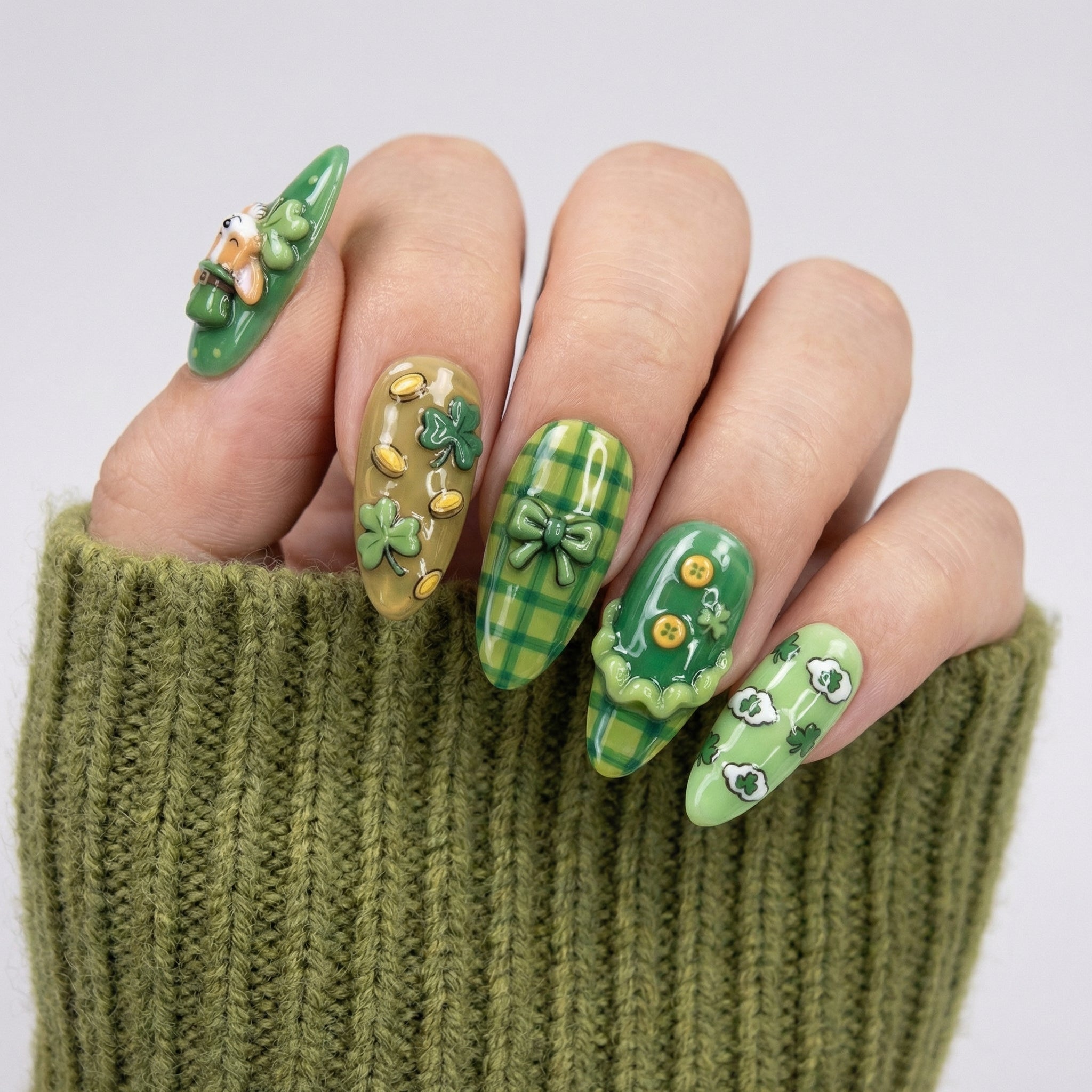 Lucky Corgi press-on nails – hand-painted reusable gel set by Handora