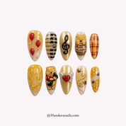 Melody Honey 3d press-on nails by Handora