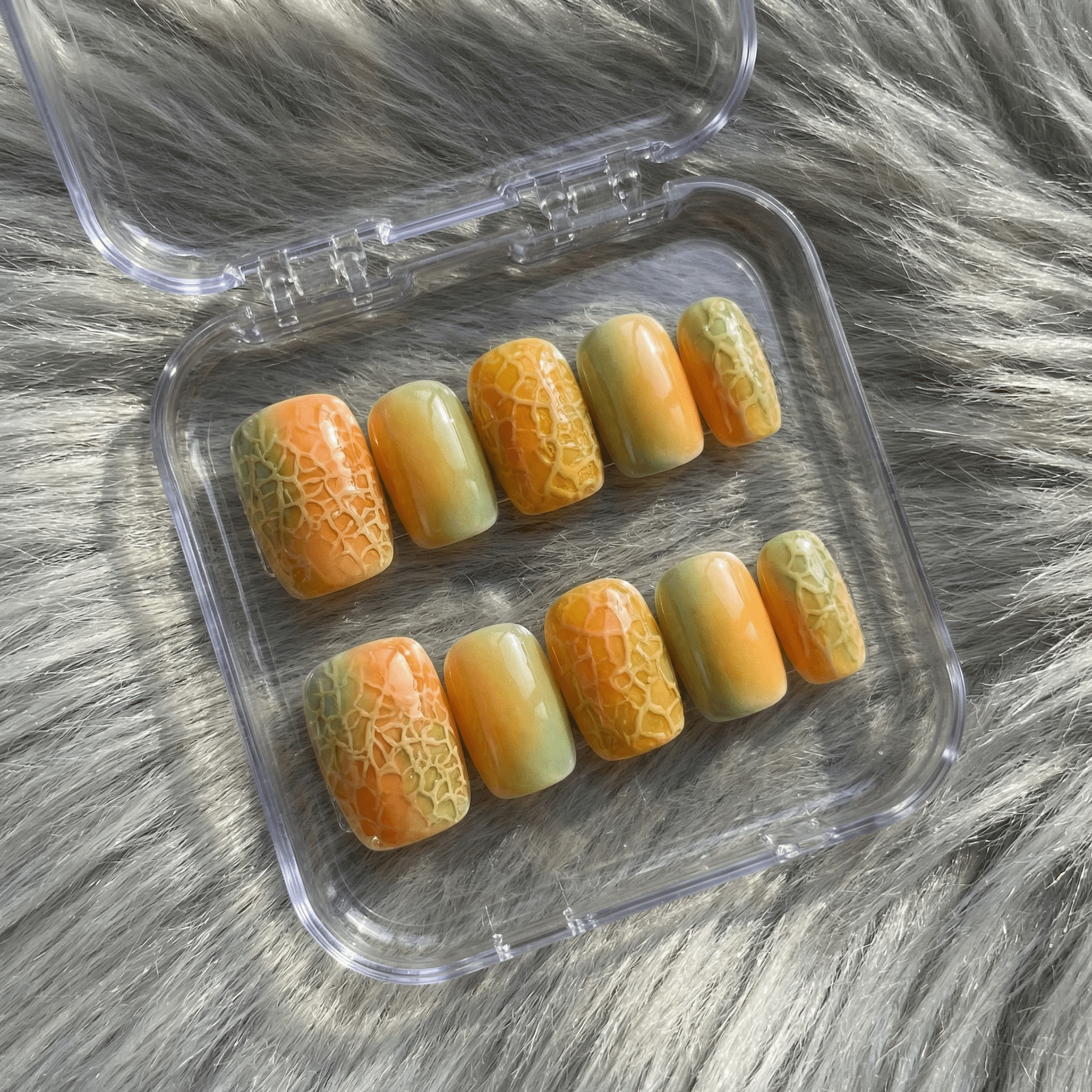 Melon Glow full press-on nail set – sizes XS–L by Handora