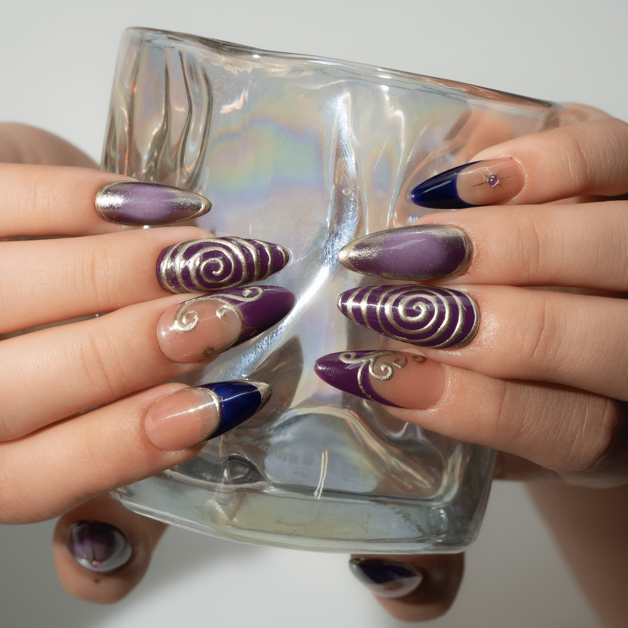 Midnight Charm press-on nails – hand-painted reusable gel set by Handora