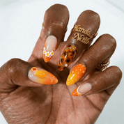 Mimosa press-on nails – hand-painted reusable gel set by Handora