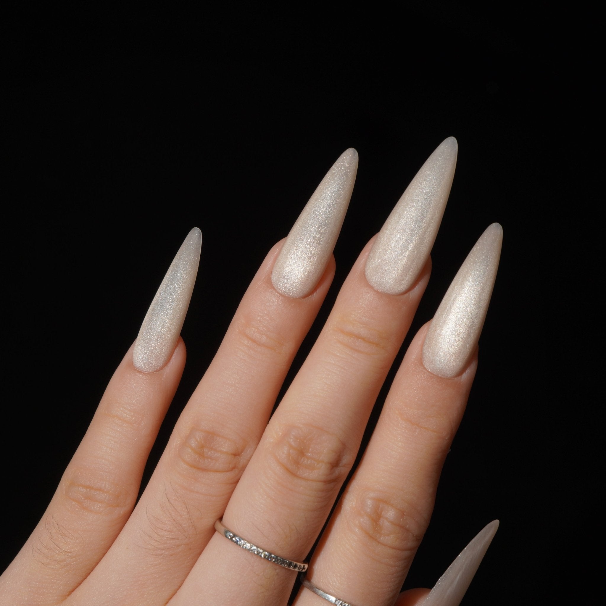 Moondust cat eye nail design – handmade press-on nails by Handora