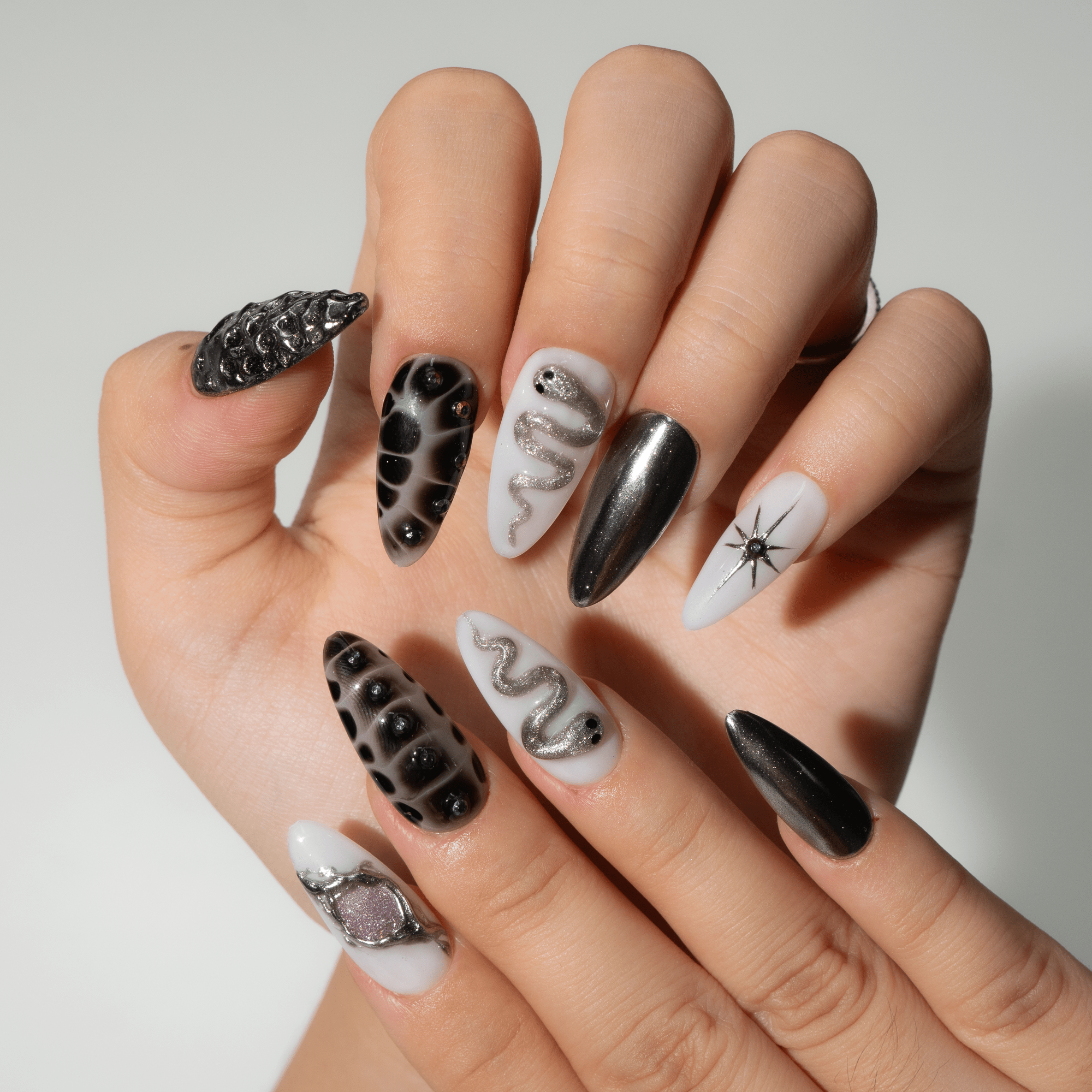 Mystic Fang press-on nails – hand-painted reusable gel set by Handora