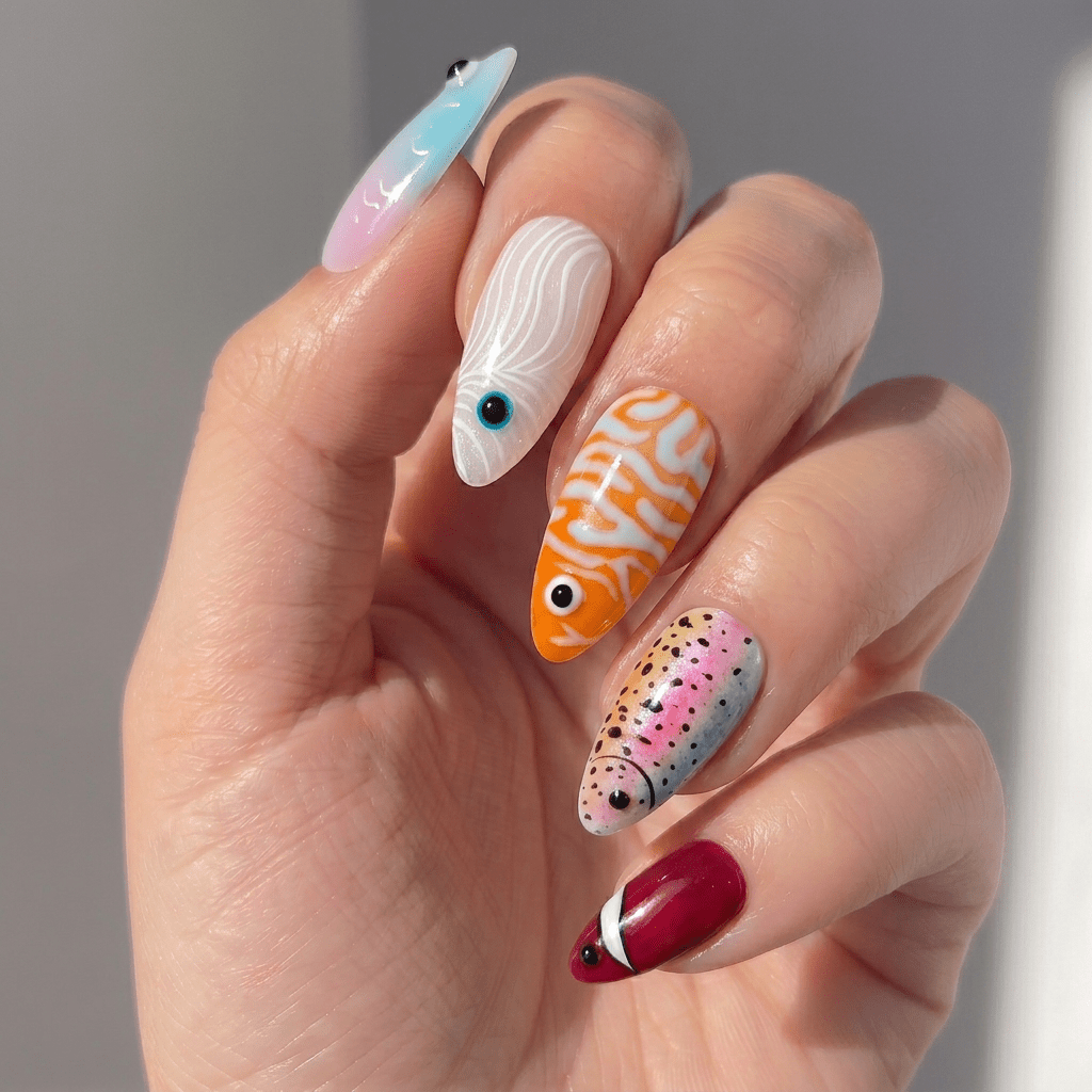 Ocean Fishes full press-on nail set – sizes XS–L by Handora
