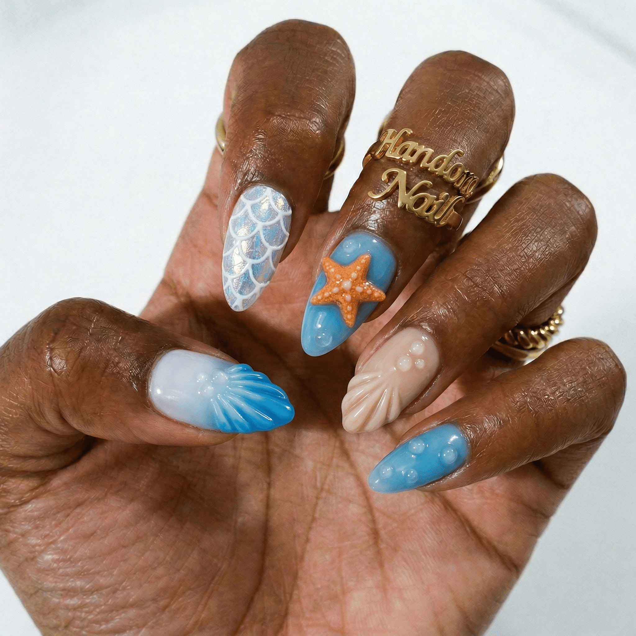 Ocean Mermaid press-on nails – design close-up by Handora