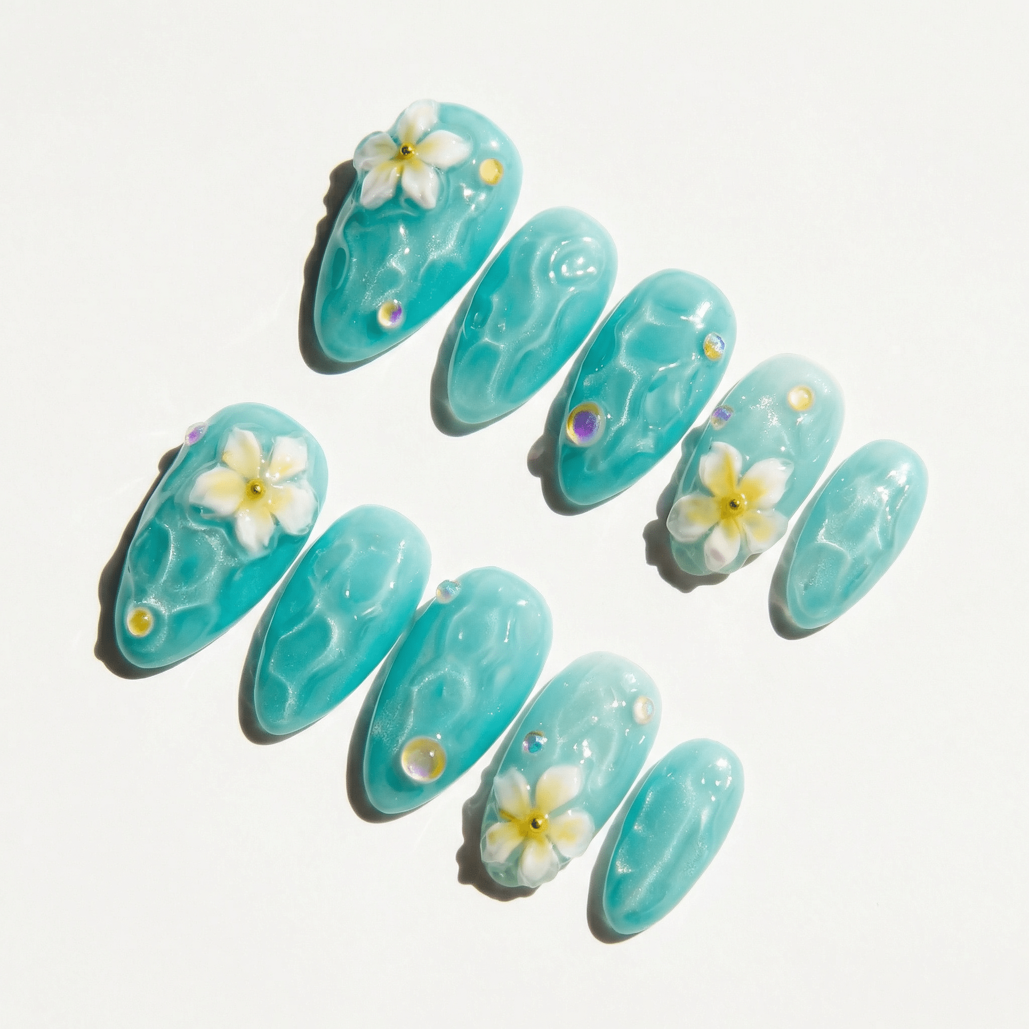 Ocean Plumeria full press-on nail set – sizes XS–L by Handora
