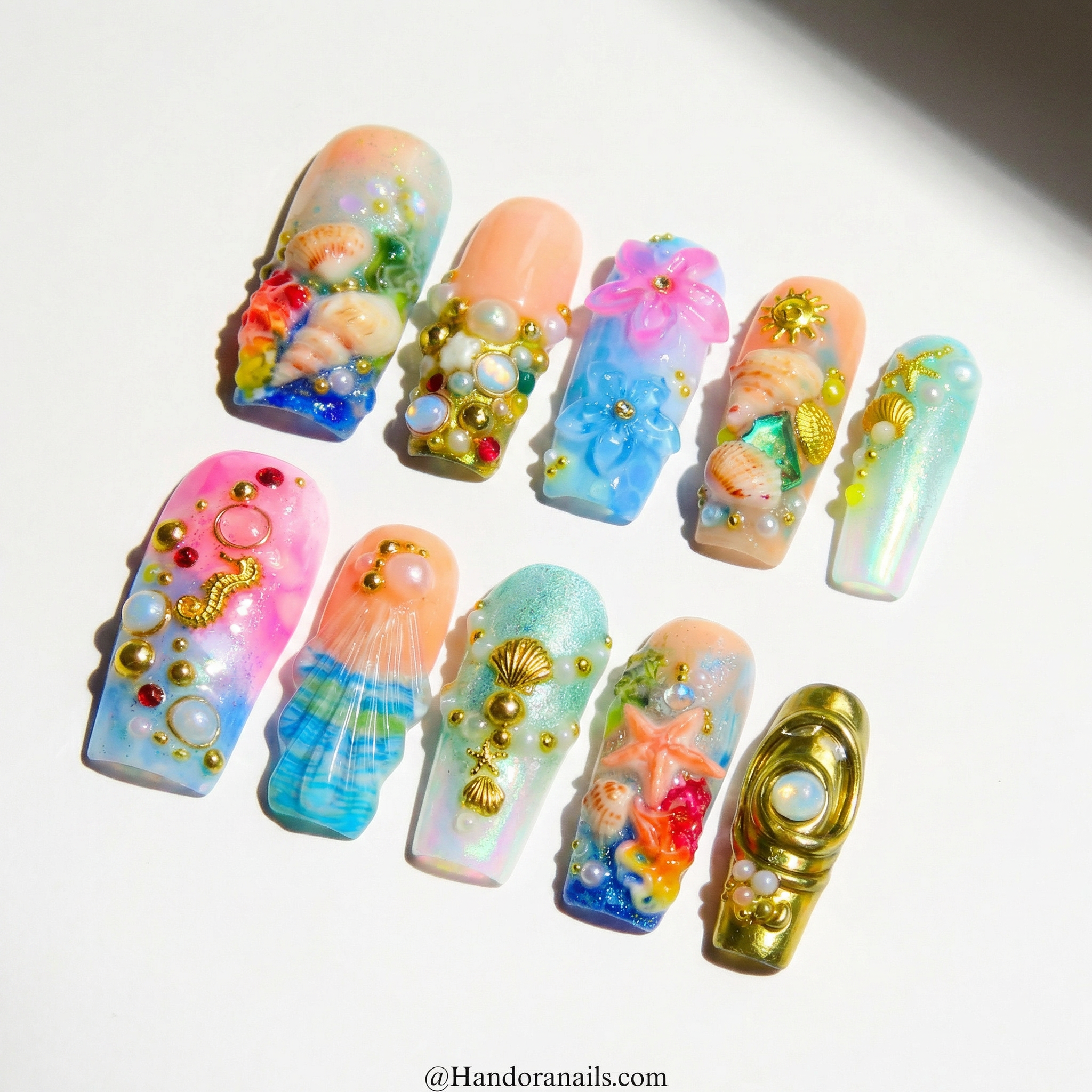 Ocean Shells coffin press-on nails – design close-up by Handora
