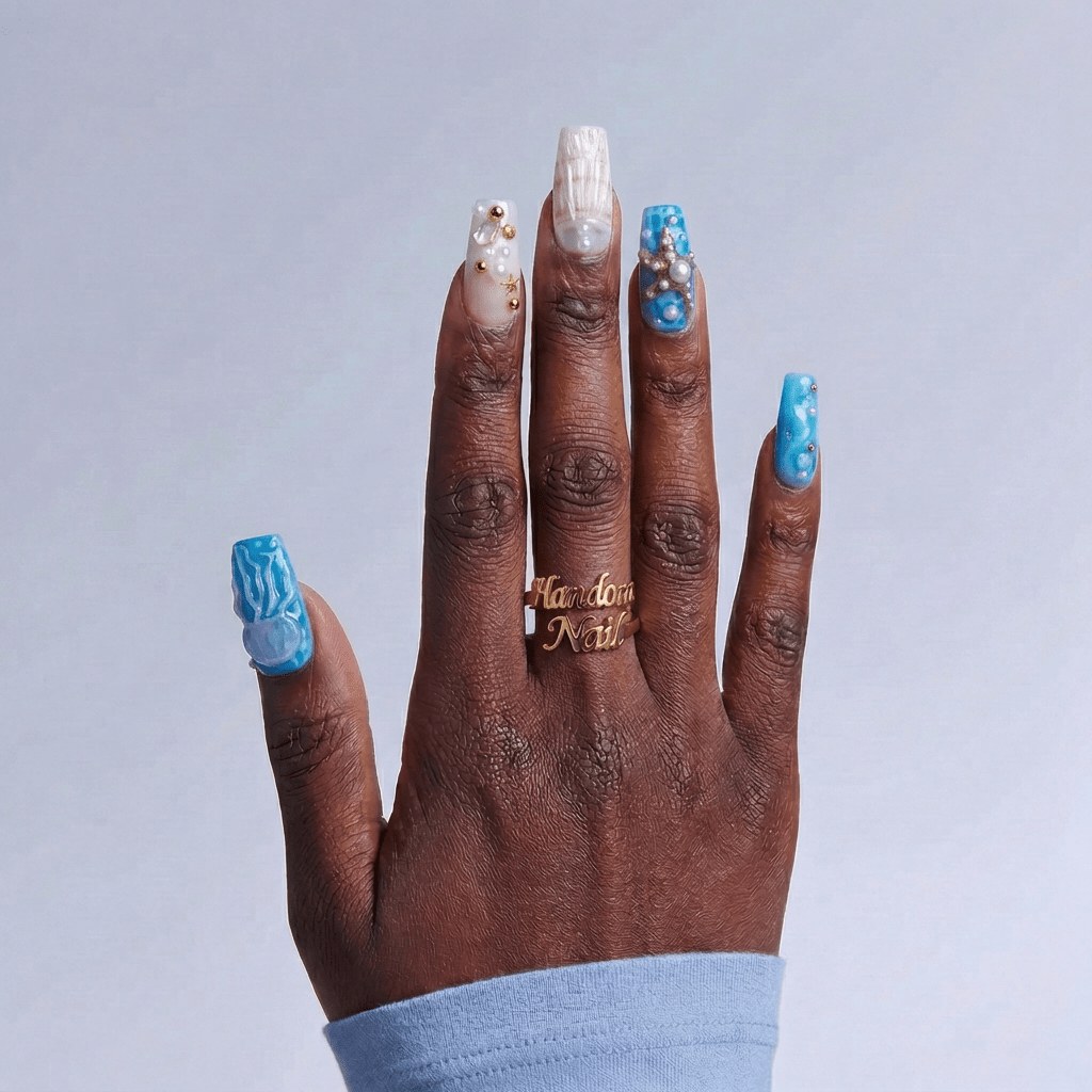 Ocean Treasures full press-on nail set – sizes XS–L by Handora