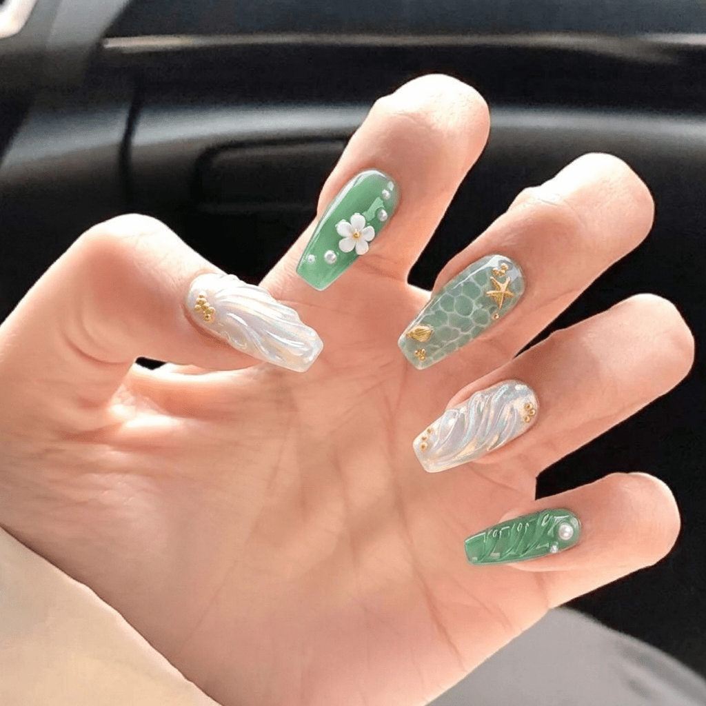 Oceanic Muse press-on nails – hand-painted reusable gel set by Handora