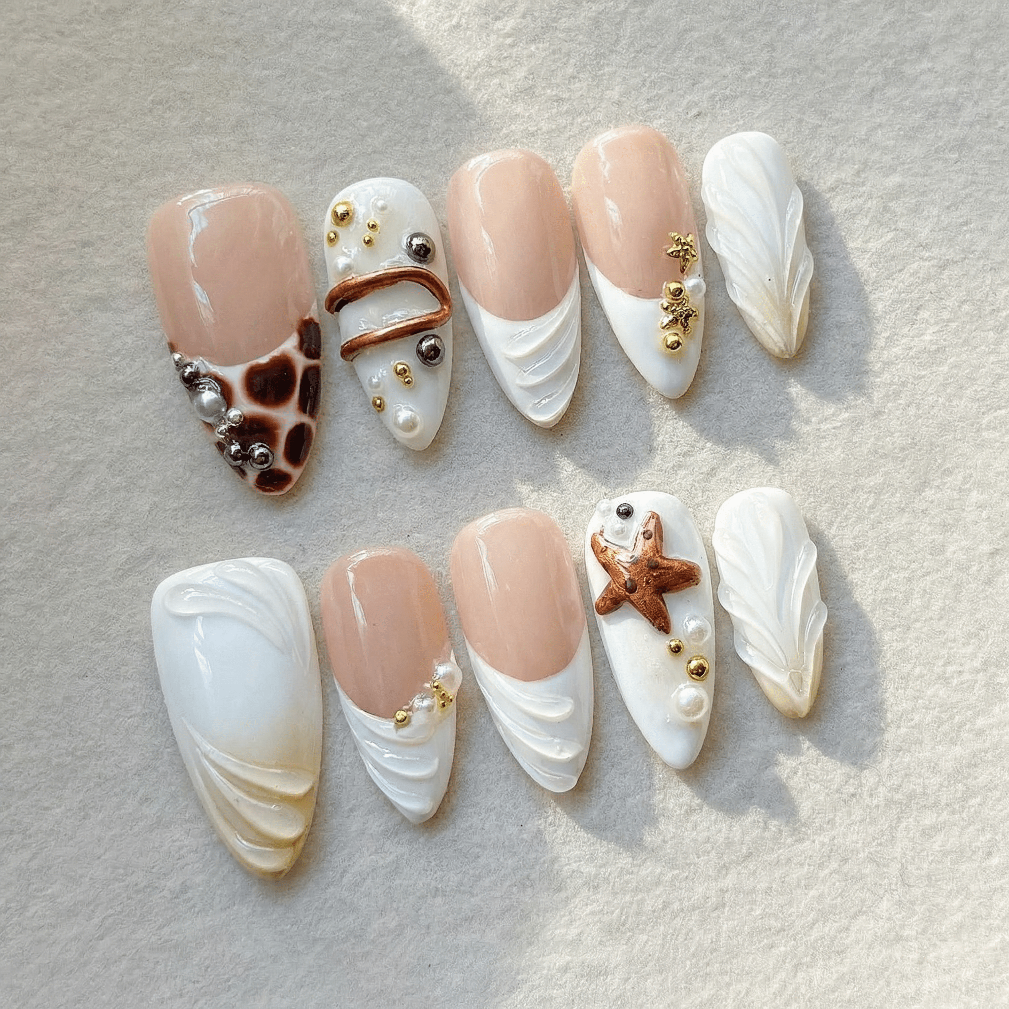 Oceanic Safari full press-on nail set – sizes XS–L by Handora