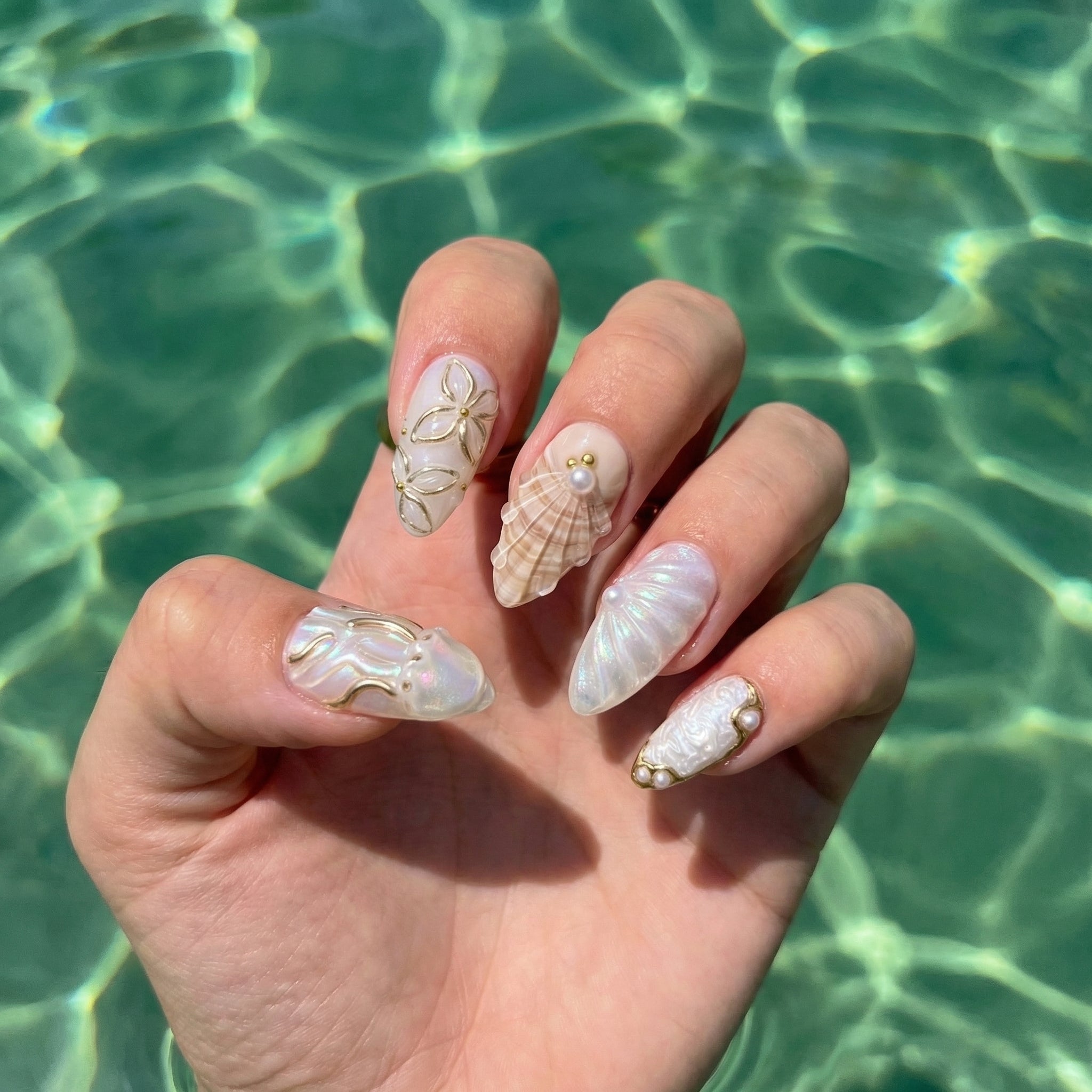 Pearl Tides press-on nails – hand-painted reusable gel set by Handora