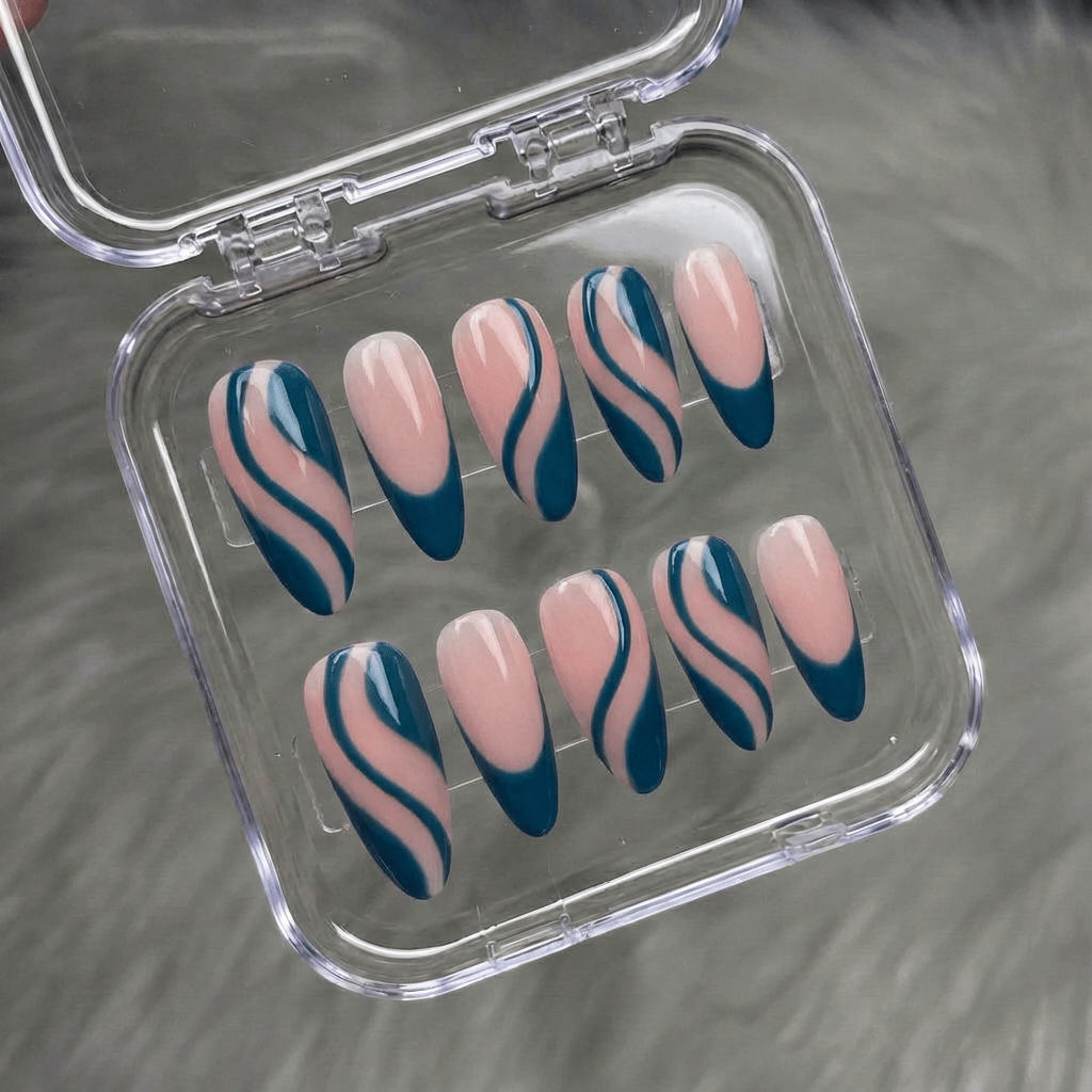Pearl Wave nail design – handmade press-on nails by Handora