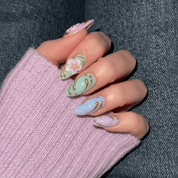 Petal Aura press-on nails – design close-up by Handora