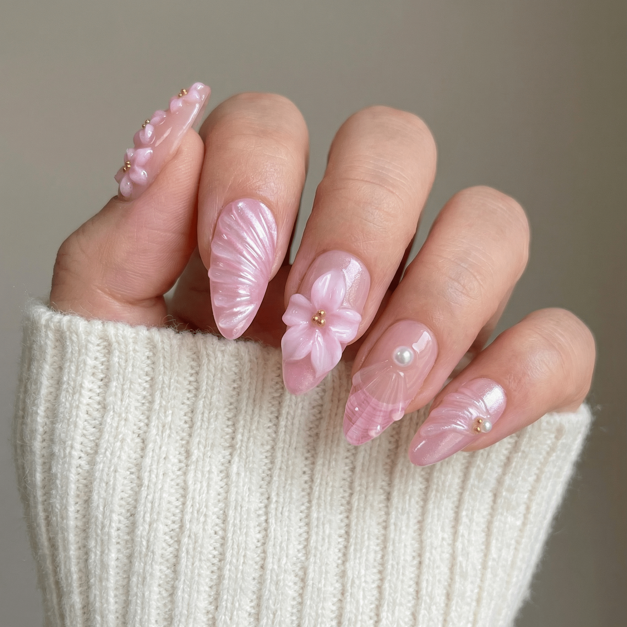 Petal Pearl press-on nails – hand-painted reusable gel set by Handora