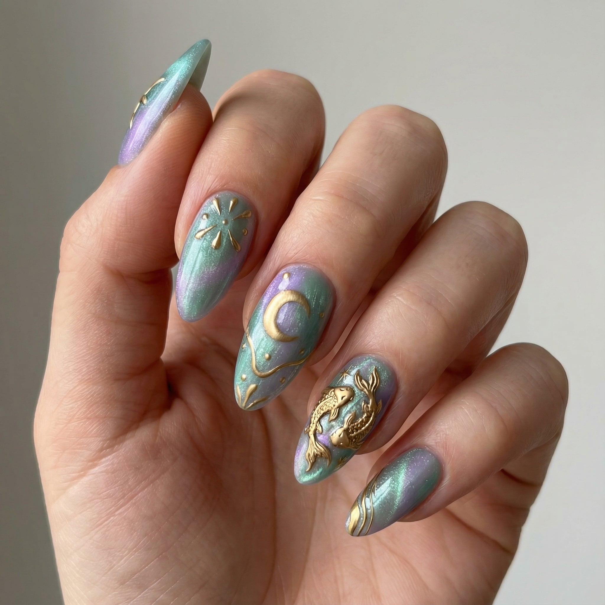 Pisces Aura nail design – handmade press-on nails by Handora