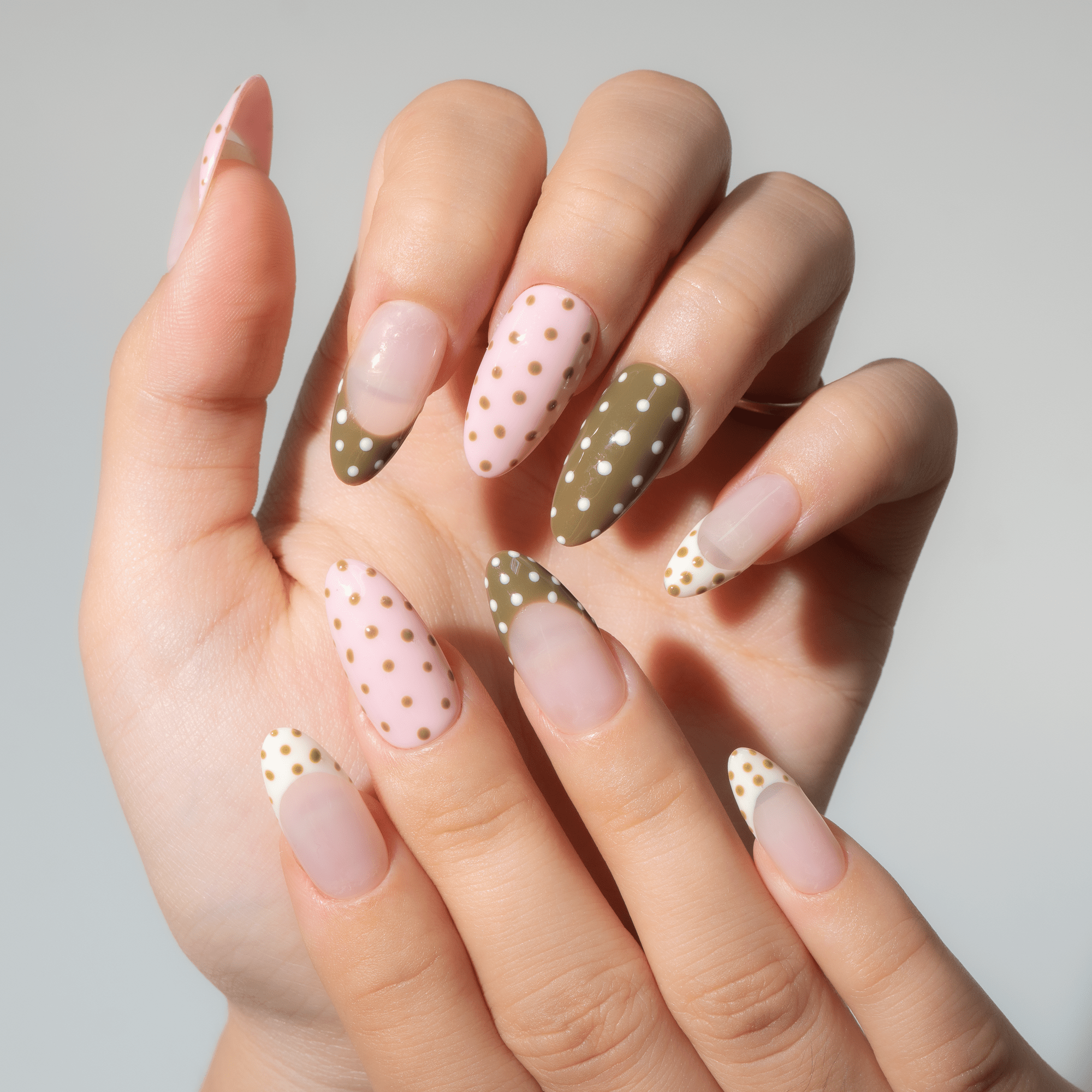 Polka Pop press-on nails – hand-painted reusable gel set by Handora