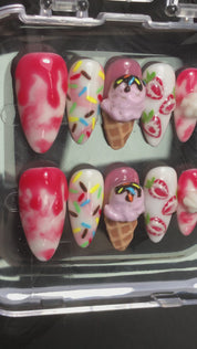 Strawberry Sundae
