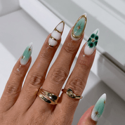 Retro Radiance nail design – handmade press-on nails by Handora
