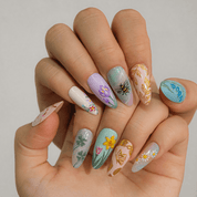 Rustic Spring press-on nails – design close-up by Handora