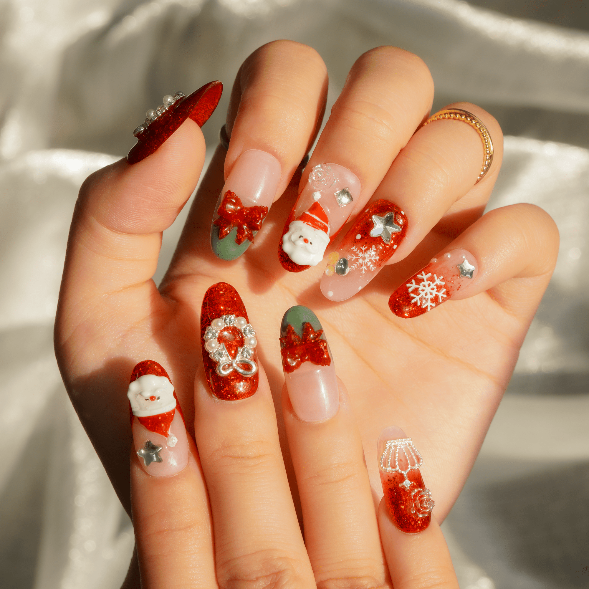 Santa Chic press-on nails by Handora