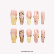 Scallop Seashell 3d press-on nails by Handora