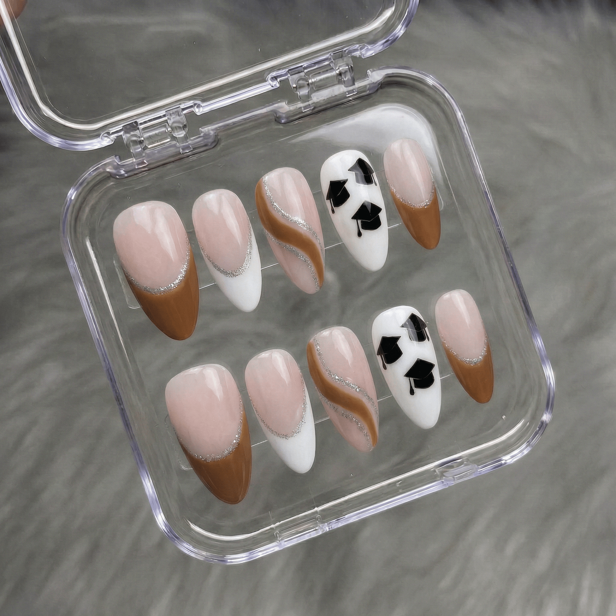 Scholar Spirit full press-on nail set – sizes XS–L by Handora
