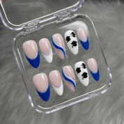 Scholar Spirit press-on nails by Handora