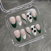 Scholar Spirit press-on nails – design close-up by Handora