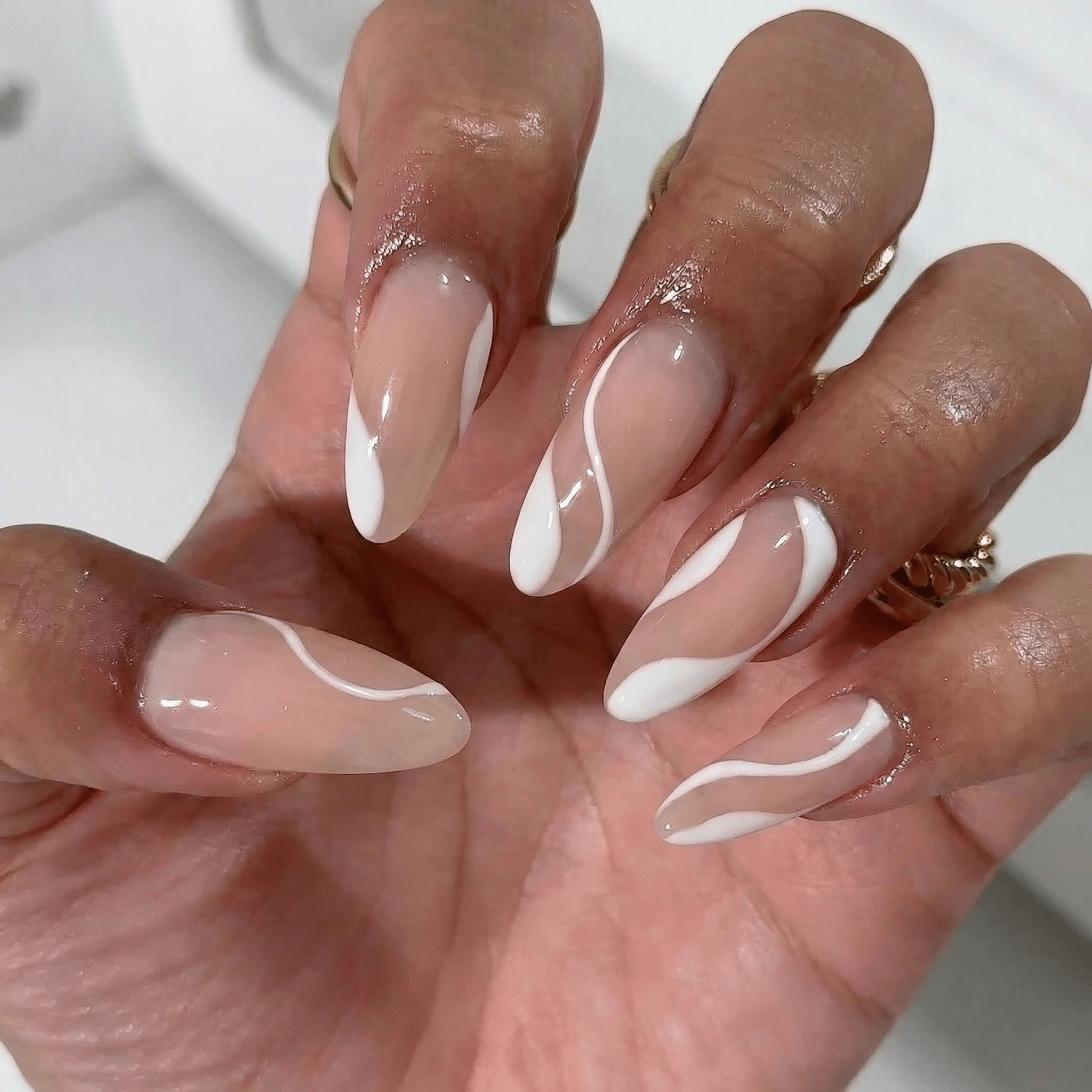 Serene Curve salon-quality handmade press-on nails by Handora