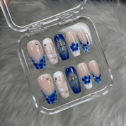 Shell Pearl 3d nail design – handmade press-on nails by Handora