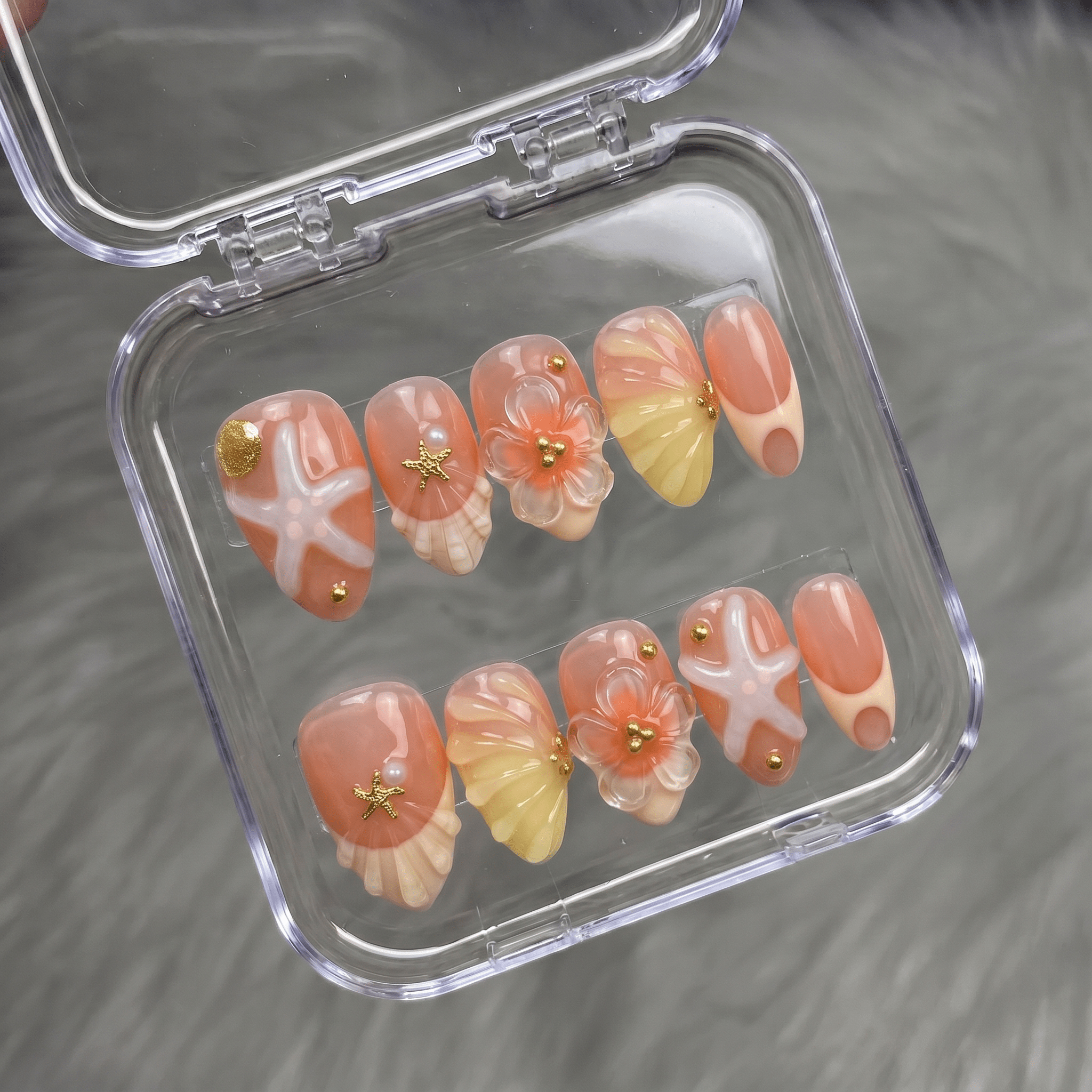 Siren Glaze press-on nails by Handora