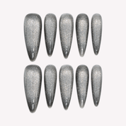 Smokeglow press-on nails by Handora