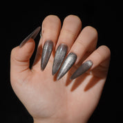 Smokeglow nail design – handmade press-on nails by Handora