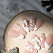 Snowy Chic full press-on nail set – sizes XS–L by Handora