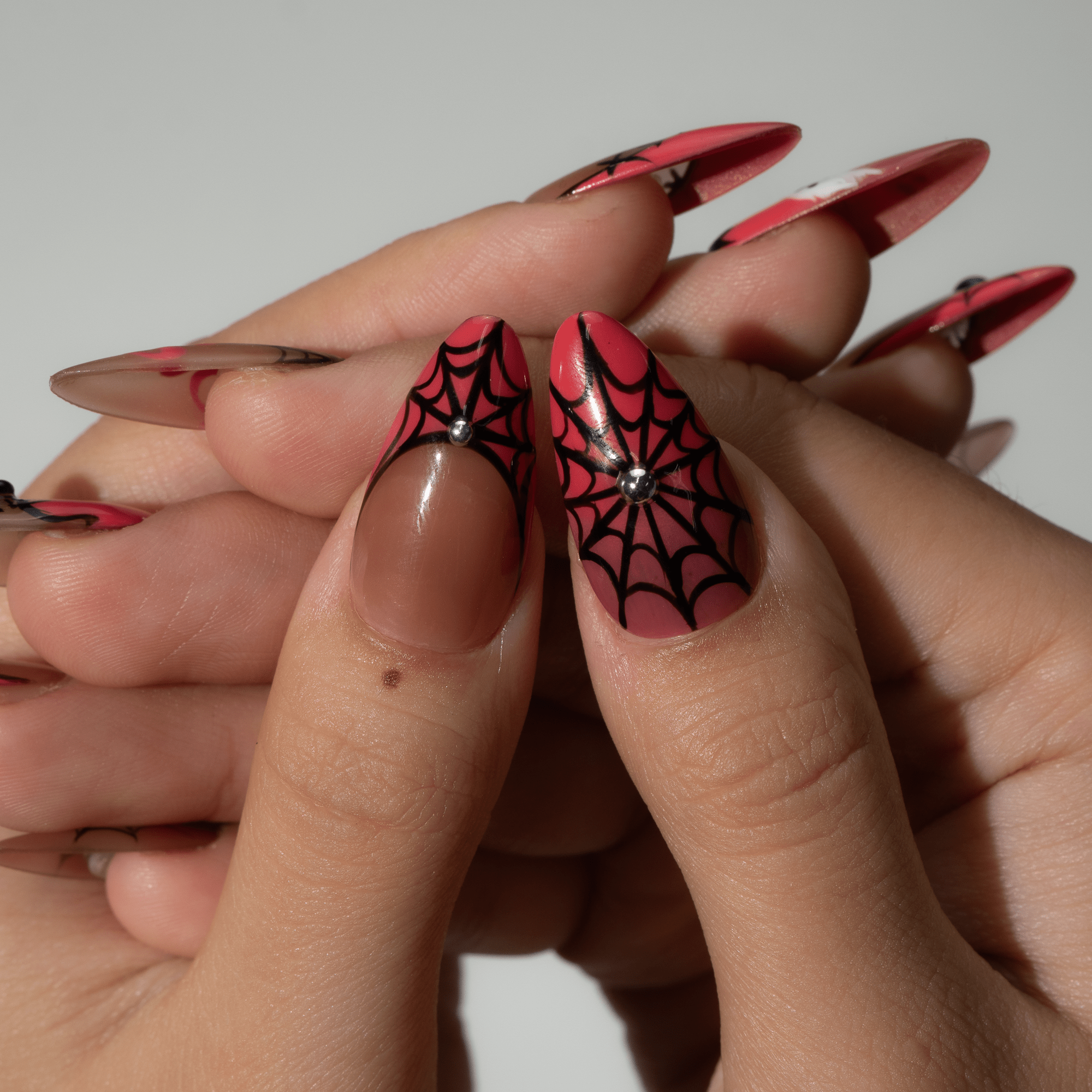Spider Night press-on nails – design close-up by Handora