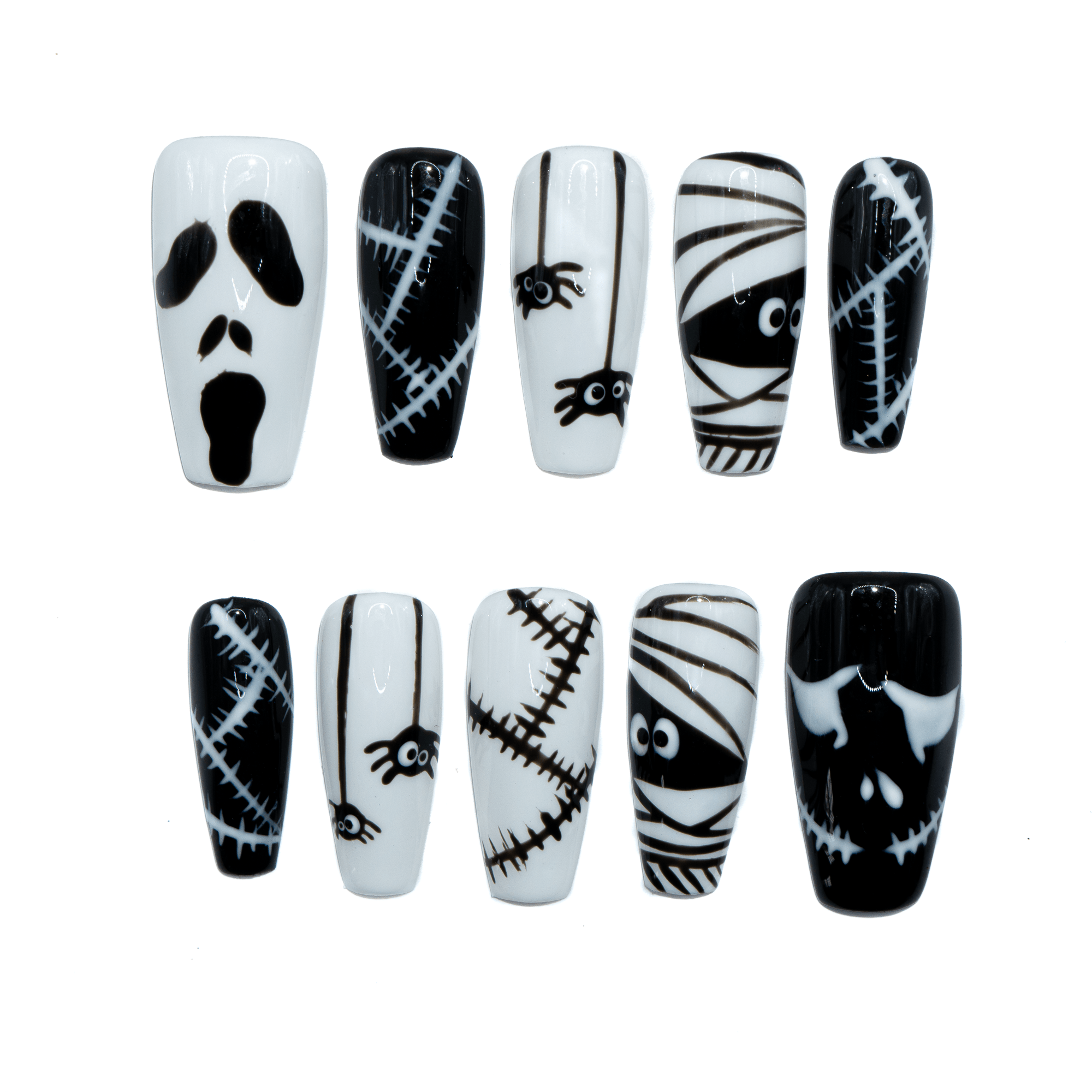 Spooky Chic halloween press-on nails by Handora