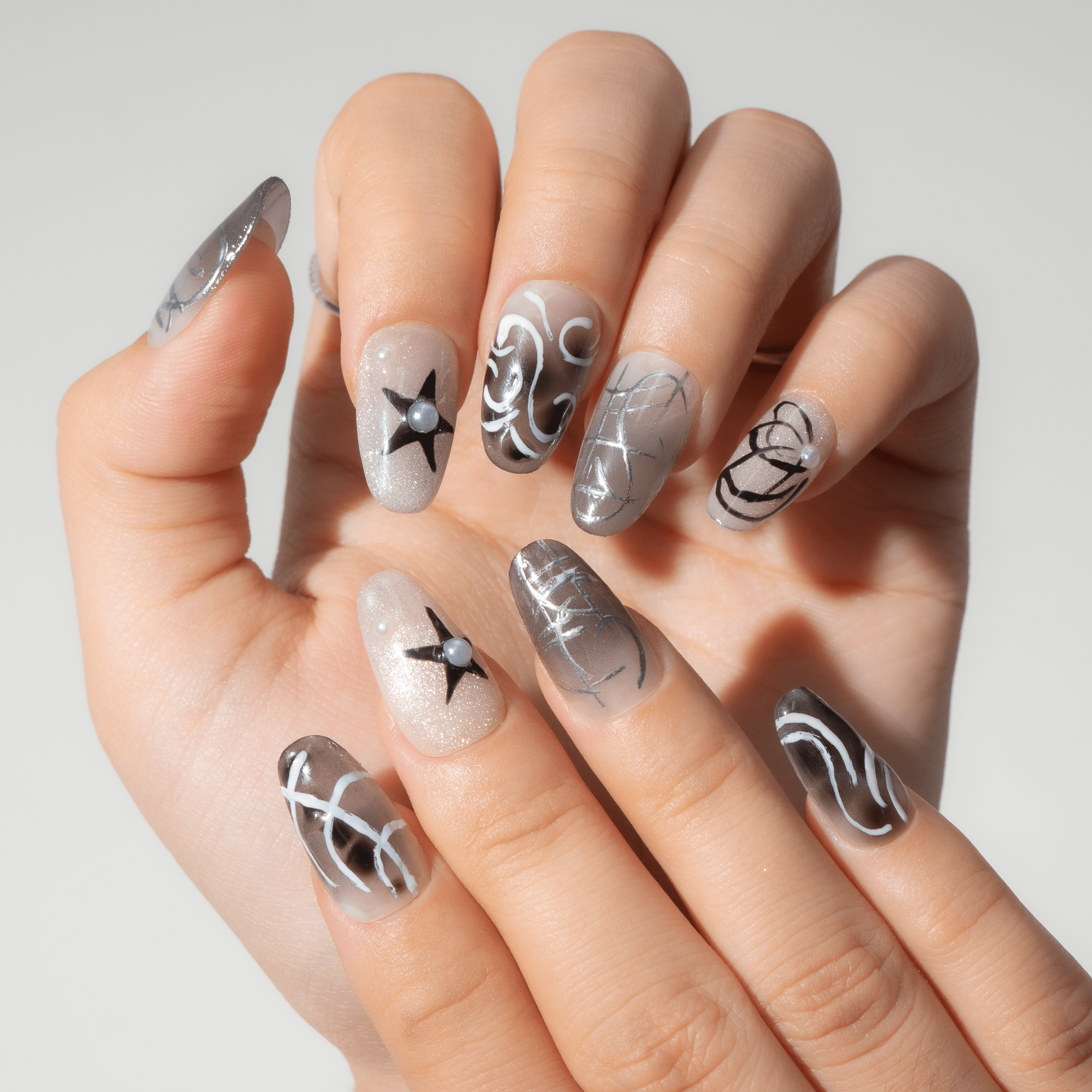 Star Dust gothic nail design – handmade press-on nails by Handora