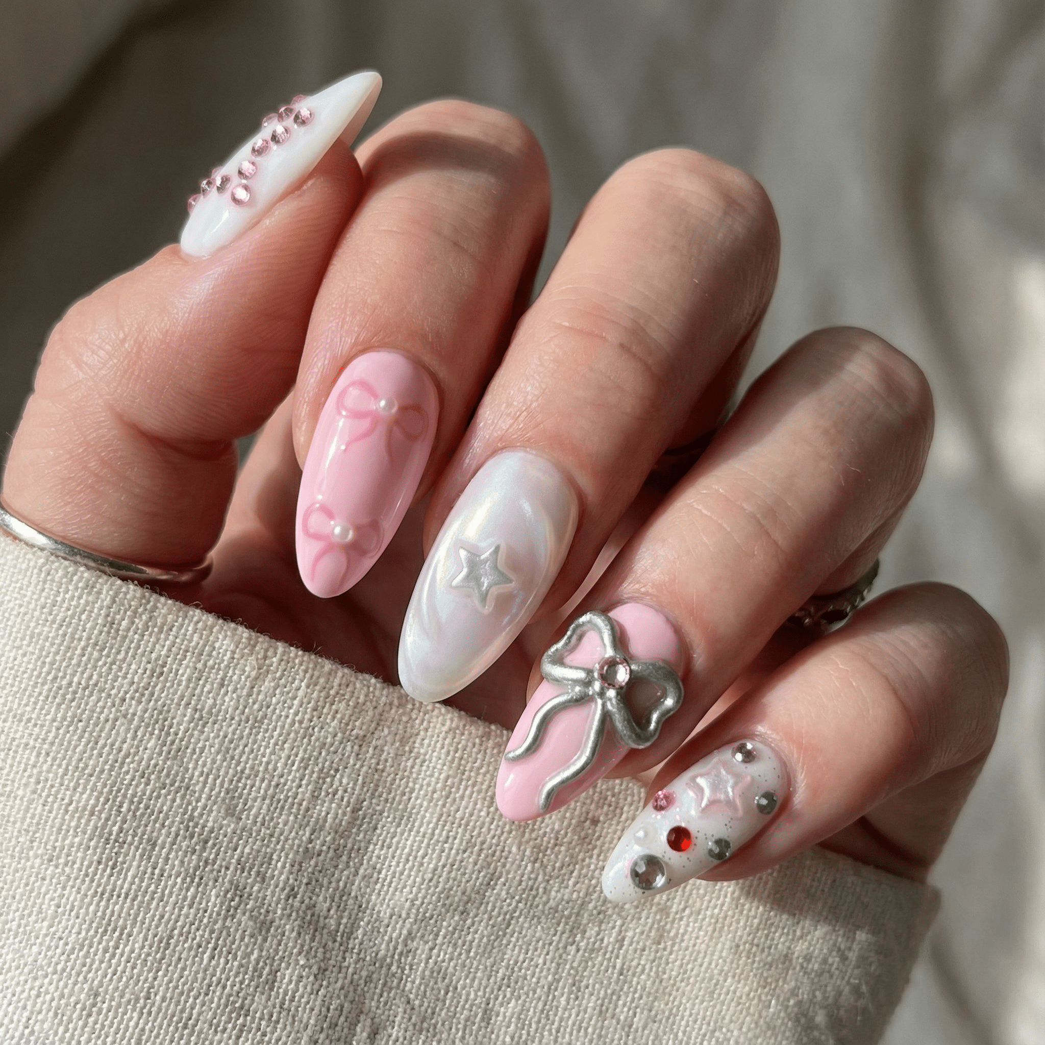 Stellar Dream press-on nails – hand-painted reusable gel set by Handora
