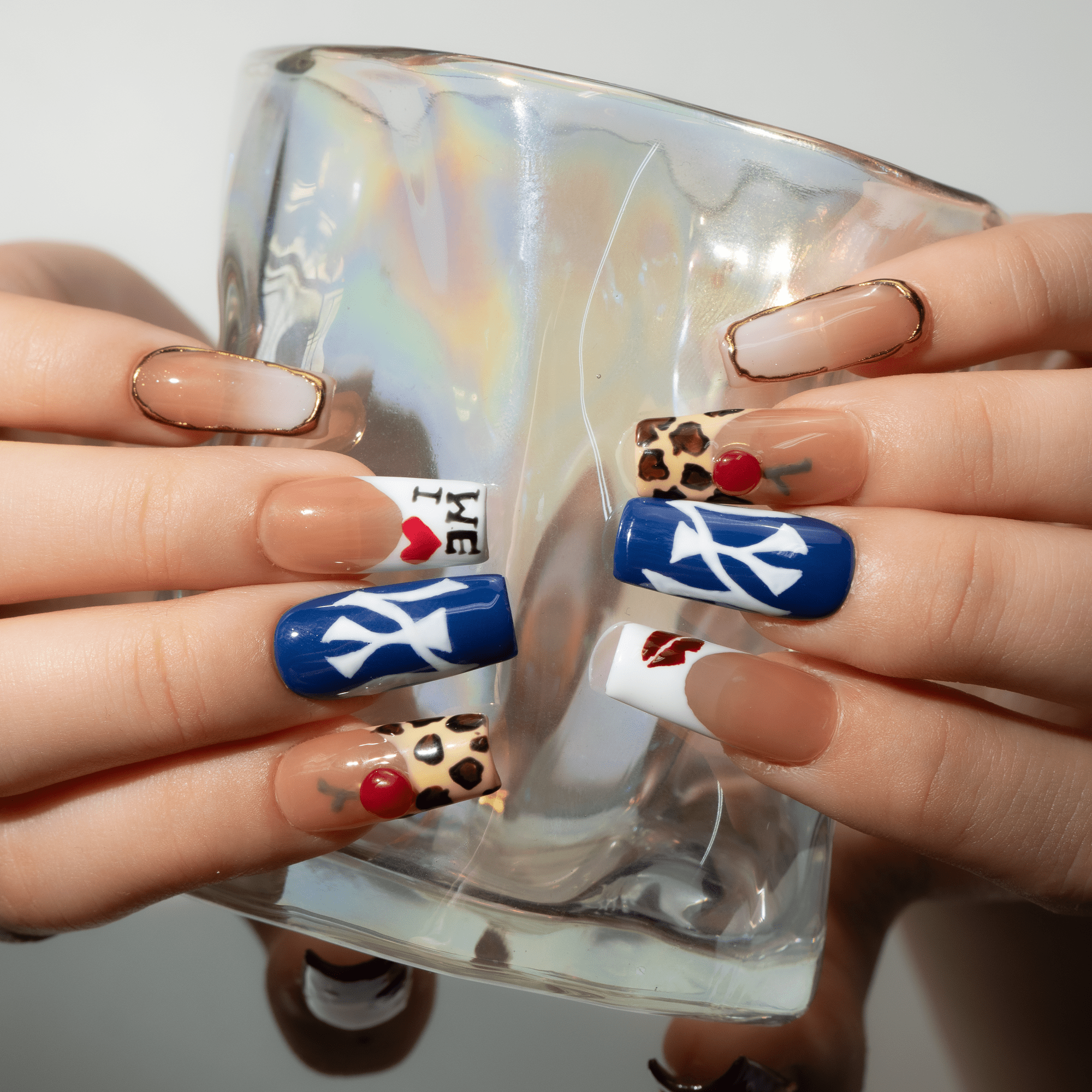 Street Pop full press-on nail set – sizes XS–L by Handora