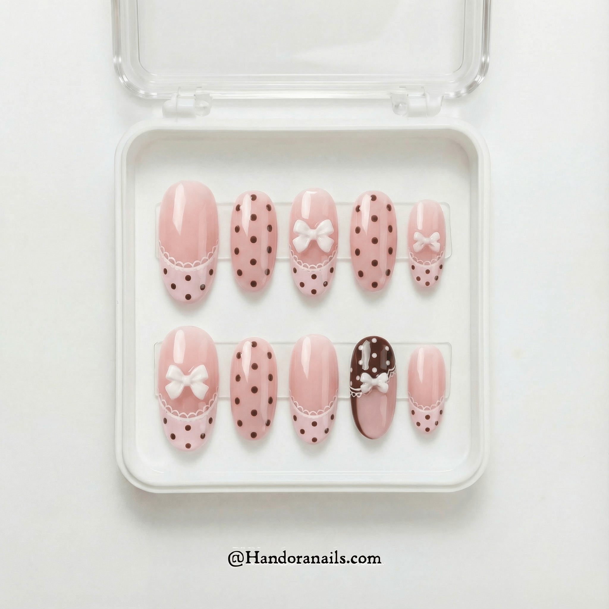 Sugar Ribbon oval press-on nails – design close-up by Handora